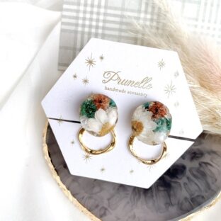 花かんざし×かすみ草　-蝶バネイヤリング-